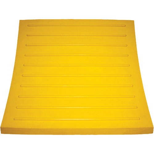 Cale de roue, Polyur&eacute;thane, Jaune, 15-1/4" la x 12-1/8'' p x 10-3/4" h The Estey Group