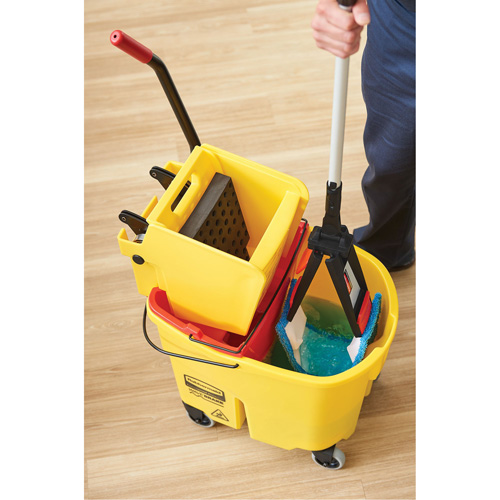 Accessoire dessorage pour vadrouille &agrave; t&ecirc;te plate adaptable The Estey Group