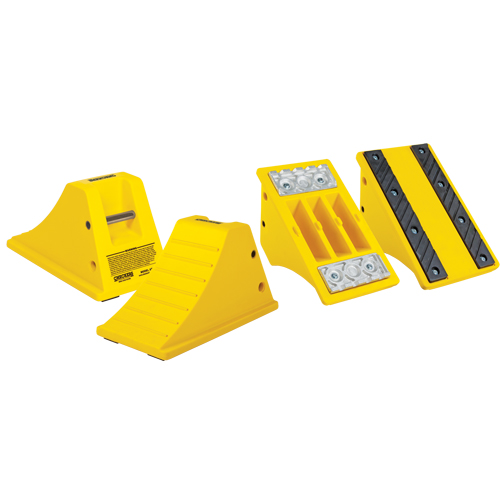 Cales-roue tout-terrain robustes, Polyur&eacute;thane, Jaune, 11-1/4" la x 21" p x 12-1/4" h The Estey Group