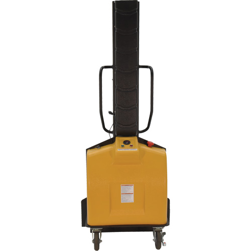 Gerbeur motoris&eacute; avec m&acirc;t &eacute;troit, Fonctionnement &eacute;lectrique, Capacit&eacute; 1000 lb, Lev&eacute;e max 63" The Estey Group