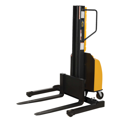 Gerbeur motoris&eacute; avec m&acirc;t &eacute;troit, Fonctionnement &eacute;lectrique, Capacit&eacute; 1500 lb, Lev&eacute;e max 98" The Estey Group
