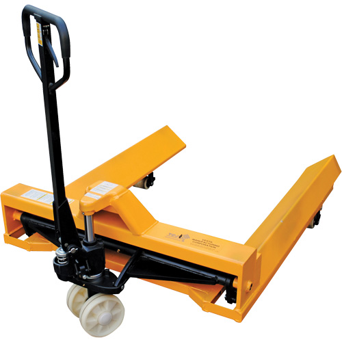 Transpalette pour mat&eacute;riaux en rouleaux, Acier, 48" lo x 7,5" la, Capacit&eacute; 4000 lb The Estey Group