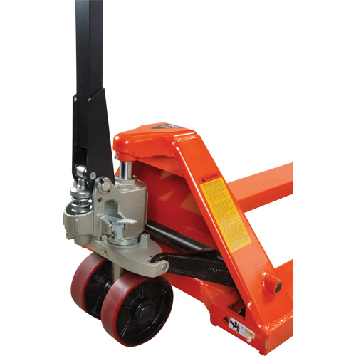 Transpalettes hydrauliques &agrave; fourche de 8', 96" lo x 27" la, capacit&eacute; 4400 lb The Estey Group