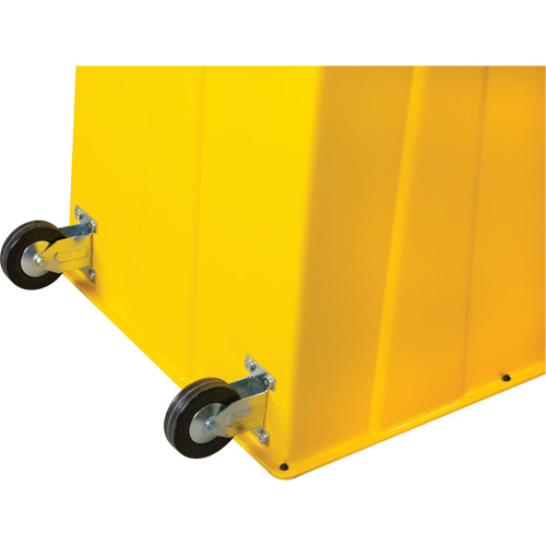 Escabeau industriel, 4 marches, 44" x 22-1/4" x Hauteur 65-1/8" The Estey Group