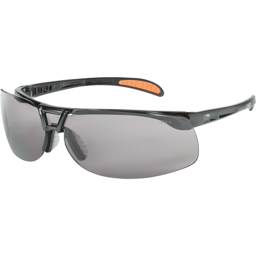 Lunettes de s&eacute;curit&eacute; Uvex Prot&eacute;g&eacute; Ultra-Dura, Lentille Grise/fum&eacute;e, Antibu&eacute;e/Anti-&eacute;gratignures, ANSI Z87+/R&eacute;pond ou surpasse la norme CSA Z94.3 The Estey Group