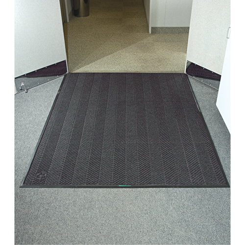 Waterhog&reg; Eco Elite Matting, Wiper/Scraper, 3' x 5' x 3/8", Grey Ash The Estey Group