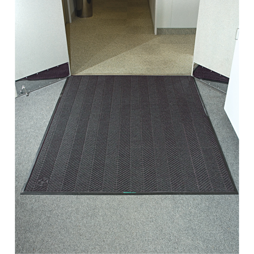Waterhog&reg; Eco Elite Matting, Wiper/Scraper, 3' x 8' x 3/8", Grey Ash The Estey Group