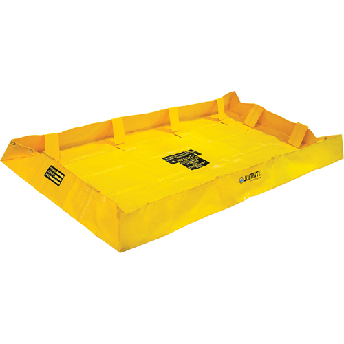 Berme de confinement Lite QuickBerm , Capacit&eacute; 159 gal., 4' la x 8' lo x 8" h, Support &agrave; encliqueter The Estey Group