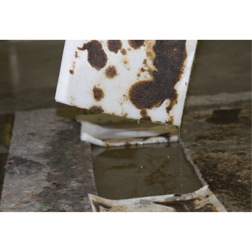 Chiffons pour l'huile Spilltration, Huile seulement, 16" x 10", 29 gal. d'absorption The Estey Group