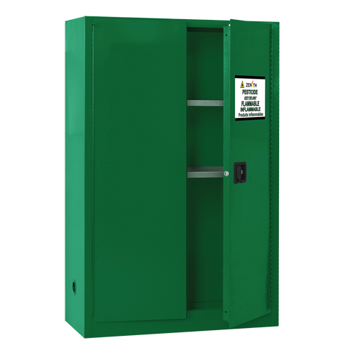 Armoire de rangement pour pesticides, 45 gal., 65" h x 43" l x 18" p The Estey Group