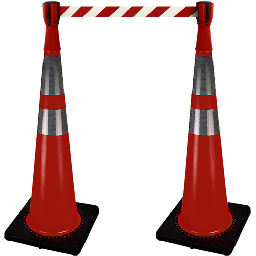 2308 Capuchon pour c&ocirc;ne de signalisation avec ruban de 10' pour barricade The Estey Group