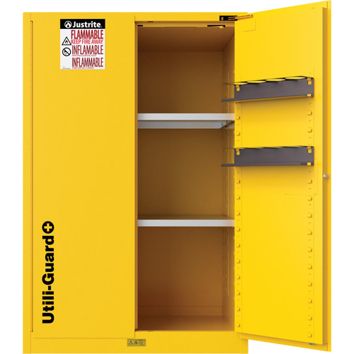 Armoire de s&eacute;curit&eacute; pour produits inflammables Utili-Guard+, 90 gal., 2 Porte(s), 43" La x 65" h x 37" p The Estey Group