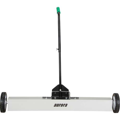 Balayeuse magn&eacute;tique &agrave; pousser, 36" la The Estey Group