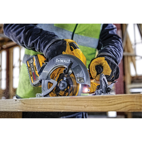 FlexVolt&reg; Max Brushless Circular Saw with Electric Brake Kit, 7-1/4", 60 V The Estey Group