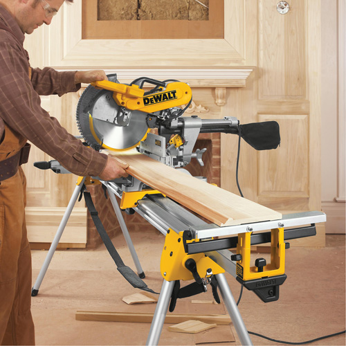 Scie &agrave; onglets combin&eacute;s coulissante &agrave; double biseau, 12", 15 A, 120 V The Estey Group