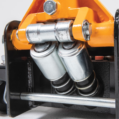 Cric &agrave; planchers pour usage intensif, 3 tonne(s) Capacit&eacute;, 5-1/4" Abaiss&eacute;e, 18-1/4" &eacute;lev&eacute;e, Hydraulique &agrave; main The Estey Group