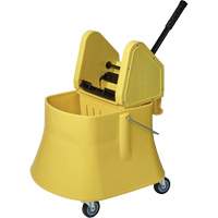 Ensemble de seau pour vadrouille et essoreuse Champ, Pression vers le bas, 10 gal. US (40 pintes), Jaune The Estey Group