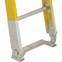Industrial Heavy-Duty Extension Ladders (6200 Series), 375 lbs. Cap., 13' H, Grade 1AA The Estey Group
