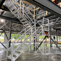 Escalier Smartstairs t&eacute;lescopique &agrave; 3-5 marches en aluminium The Estey Group