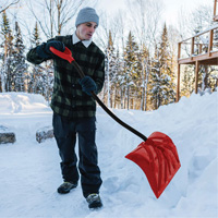 Pelle &agrave; neige Yukon, Lame Polypropyl&egrave;ne, Largueur 18", Manche Prise en D ergonomique The Estey Group