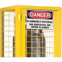 Armoire de s&eacute;curit&eacute; pour cylindres de gaz conforme aux normes de la CSA, nbre de bouteilles: 2, 17" , 17" , 69" , Jaune The Estey Group