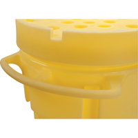 Trousse de lutte contre les d&eacute;versements de premi&egrave;re qualit&eacute;, Universel, Overpack/Baril de r&eacute;cup&eacute;ration, Absorbance de 95 gal. US The Estey Group