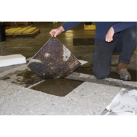 Tampons Husky Spilltration, Huile seulement, 16" x 16", 17,2 gal. d'absorption The Estey Group