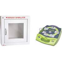 D&eacute;fibrillateur enti&egrave;rement automatis&eacute; AED Plus en anglais avec armoire murale munie d'une alarme, Automatique, Anglais, Classe 4 The Estey Group