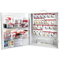 Armoire pour premiers soins SmartCompliance, R&eacute;pond &agrave; la norme CSA Z1220-17 type 3 environnements &agrave; haut risque, Moyen (26-50 travailleurs) The Estey Group