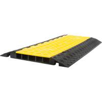 Protecteur de c&acirc;bles en polyur&eacute;thane, 5 canaux, 35,43" lo x 19,69" la x 2" h The Estey Group