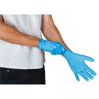 Emballages de gants jetables pour machine distributrice, Petit, Nitrile, 4,5 mils, Sans poudre, Bleu, Classe 2 The Estey Group