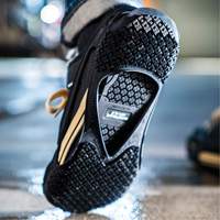 Aide &agrave; la traction SafeGrip, Caoutchouc, Traction Rainur&eacute;, T-petit The Estey Group
