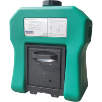 Poste de douche oculaire portable autonome, Aliment&eacute; par gravit&eacute;, Capacit&eacute; 16 gal., Conformit&eacute; ANSI Z358.1 The Estey Group