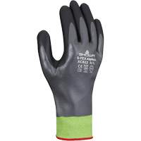Gants r&eacute;sistants &agrave; la coupe S-TEX Alpha XC822, Taille Moyen/7, Calibre 18, Rev&ecirc;tement Nitrile, Enveloppe en Tungst&egrave;ne, ASTM ANSI niveau A6 The Estey Group