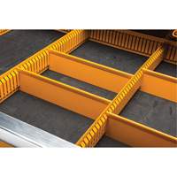 Chariot &agrave; outils &eacute;lectrique, 11 tiroirs, 42-1/2" la x 24-7/16" p x 41" h, Noir/Orange The Estey Group