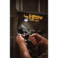 Lampe de travail portative Max*, DEL, 160 Lumens The Estey Group