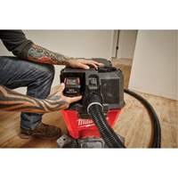 Aspirateur sec/humide sans fil M18 Fuel, 18 V, Capacit&eacute; 6 gal. The Estey Group