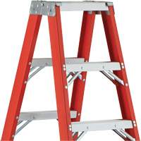 6600 AA Series Industrial Extra Heavy-Duty 2-Way Stepladders, Fibreglass, 375 lbs. Capacity, 4' The Estey Group