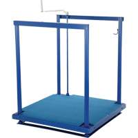 Ergonomic Posi-Crank Platform With Anti-Fatigue Mat, 36" W x 72" D, 500 lbs. Capacity, All-Welded The Estey Group