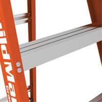 Escabeau, 12', Fibre de verre, Capacit&eacute; 375 lb, Type 1AA The Estey Group